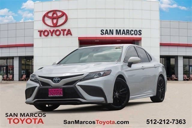 2022 Toyota Camry Hybrid XSE